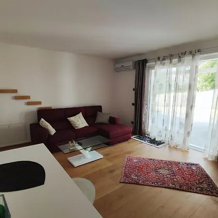 Iris Blu Apartament